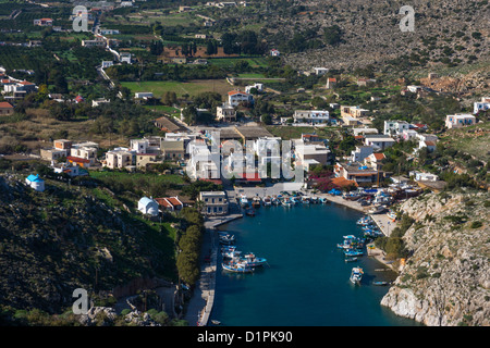 Le piccole imbarcazioni da pesca, Vathi Harbour, Kalymnos, Grecia Foto Stock