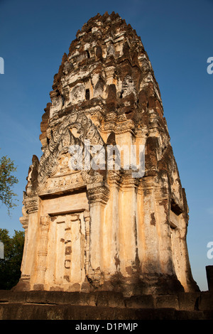 Il Wat Phra Pai Luang fu costruito nel XII secolo dal re Khmer Jayavarman VII e più vecchi della città antica di Sukhothai Foto Stock