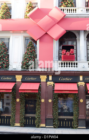 Negozio di Cartier anteriore decorazioni di Natale per le strade di Londra Inghilterra Foto Stock