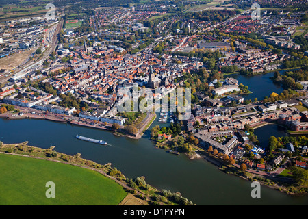 I Paesi Bassi, Doesburg, città fortificata a fiume IJssel. Antenna. Foto Stock