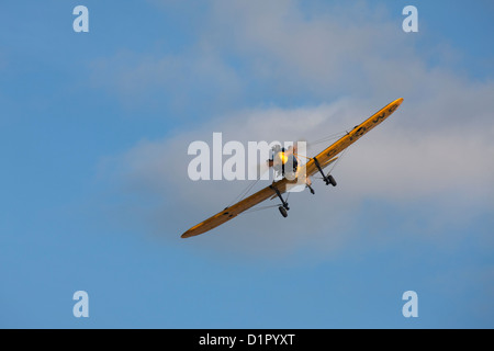 Ryan ST3KR G-RLWG in volo su Breighton Airfield Foto Stock