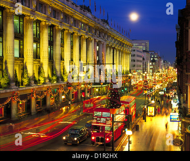 Oxford Street a Natale, London, England, Regno Unito Foto Stock