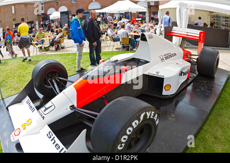 1989 McLaren MP4/5 F1 auto di Alain Prost sul display a 2012 Goodwood Festival of Speed, Sussex, Regno Unito. Foto Stock