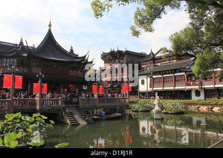 Architettura cinese in Il Giardino di Yuyuan a Shanghai in Cina Foto Stock