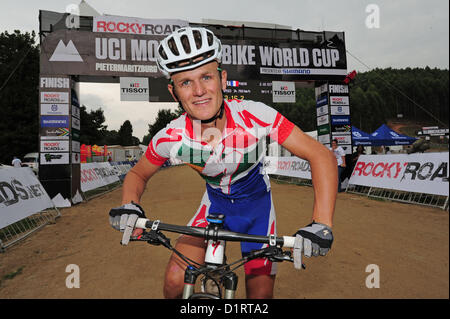 PIETERMARITZBURG, Sud Africa: locale la speranza e il campione nazionale Burry Stander al traguardo precedendo la Rockyroads UCI Mountain Bike World Cup il 17 marzo 2012 in PIETERMARITZBURG, Sud Africa. (Foto di Gallo Immagini / Natal testimonianza / Ian Carbutt) Foto Stock