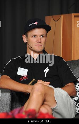 JOHANNESBURG, SUD AFRICA: Burry Stander durante il 36Uno Songo-Specialized colazione da Absa Cape Epic uffici, Sandton su ottobre 27, 2011 a Johannesburg, Sud Africa Foto di Lee Warren / Gallo immagini Foto Stock