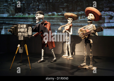 Mostra del giorno dei morti (Día de los Muertos), Messico. Esuberante tradizione festiva di Ognissanti. Foto Stock