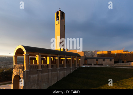 Canada, British Columbia, Okanagan Valley, West Kelowna, Mission Hill Winery, tramonto Foto Stock