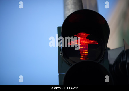 Berlino, Germania, rosso Ampelmaennchen Foto Stock