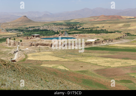 Vista del Takht-e Soleyman, Iran Foto Stock