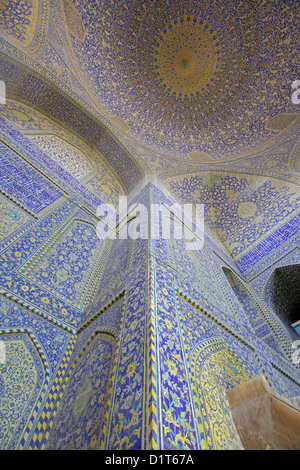 Decorazioni di Imam moschea, Isfahan, Iran Foto Stock