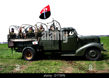 Ricostruzione della Battaglia della seconda Guerra Mondiale, liberazione di Ostrava, Airfield Mosnov, Repubblica Ceca, rievocazione della seconda guerra mondiale Foto Stock