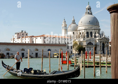 Chiesa di Santa Maria della Salute a Canal Grande a Venezia. Foto Stock