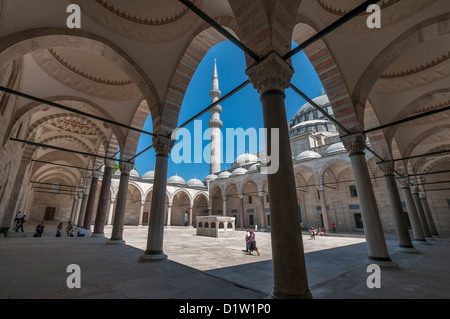 La Moschea di Suleymaniye s un ottomano moschea imperiale si trova sul terzo colle di Istanbul, Turchia. Foto Stock