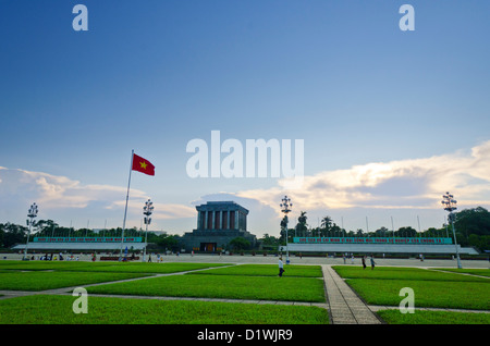 Il Mausoleo di Ho Chi Minh e motivi, Hanoi, Vietnam Foto Stock
