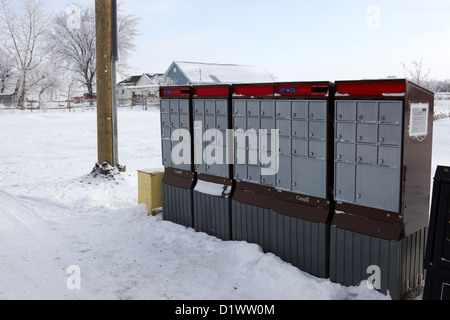 Canada post di cassette postali nelle zone rurali di piccola città dimenticare Saskatchewan Canada Foto Stock