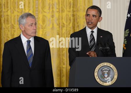 Washington, Distretto di Columbia, Stati Uniti Gen 7, 2013. La Casa Bianca - Washington DC..il Presidente Barack Obama nomina ex senatore del Nebraska Chuck Hagel (sinistra) per il segretario della difesa e consigliere per la lotta contro il terrorismo. Credito: Christy Bowe/Globe foto/ZUMAPRESS.com/Alamy Live News Foto Stock