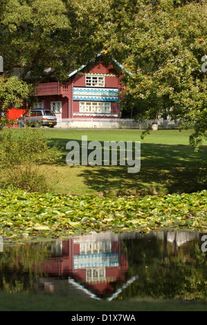 Il Swiss Cottage nel Parco Singleton in Swansea, Regno Unito. Foto Stock