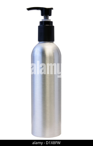 Una bottiglia in alluminio con pompa per la lozione o il sapone liquido isolato su sfondo bianco Foto Stock