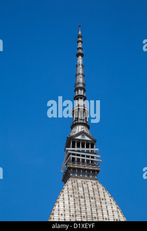 La guglia della Mole Antonelliana di Torino. Foto Stock