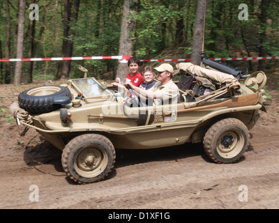 Tipo Volkswagen 166 'Schwimmwagen' Foto Stock