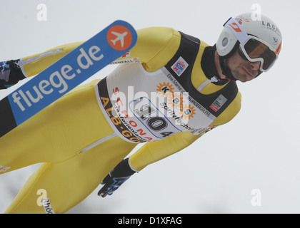 Sci francese Sebastien ponticello Lacroix esegue durante l'evento di team della combinata nordica di Coppa del Mondo a Schonach, Germania, 05 gennaio 2013. Foto: PATRICK SEEGER/dpa Foto Stock