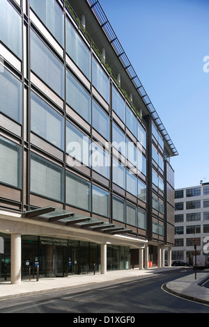 Unità Centrale Abitacolo MACMILLAN Cancer Centre di Londra, Regno Unito. Architetto: Hopkins architetti Partnership LLP, 2012. La facciata esterna con g Foto Stock