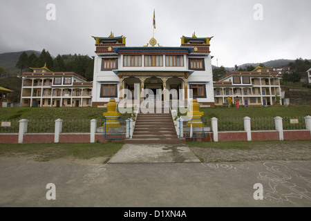 Bomdila Gompa o monastero. Vista frontale Bomdila, Arunachal Pradesh, India. Foto Stock