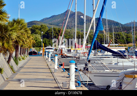 Porto di Argelès-sur-Mer , comune sul 'Côte Vermeille' nel dipartimento Pyrénées-Orientales, Regione Languedoc-Roussillon, in Foto Stock