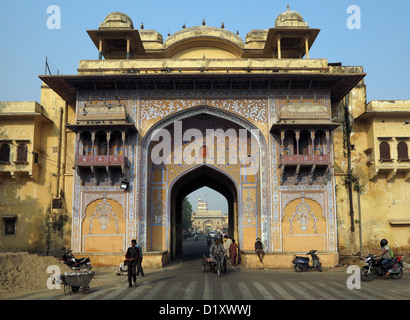 Il Naqqar Darwaza Gate nella Città Rosa Jaipur India Rajasthan Foto Stock