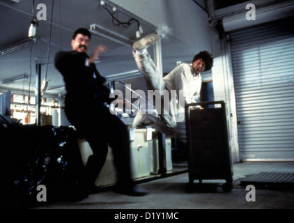 Jackie Chans Erstschlag Jackie Chan il primo sciopero -Hr-Foto- Jackie Chan (r) *** Caption locale *** 1996 New Line Cinema Foto Stock