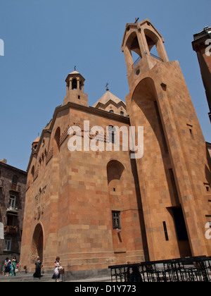 Moderna Chiesa Armena in Yerevan Foto Stock