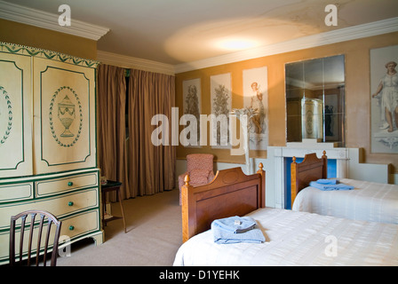 Ospiti camere con arredi originali e i raccordi in corrispondenza di West Dean College, Chichester, West Sussex, Regno Unito Foto Stock