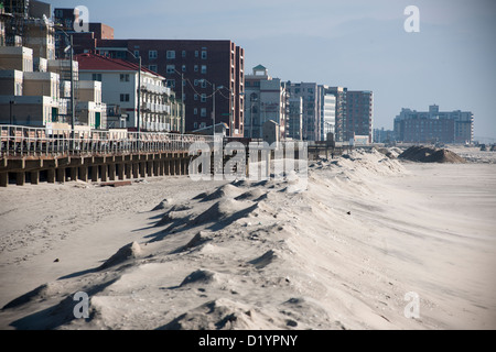 Il gravemente danneggiato dal lungomare di Long Beach, Long Island, New York Foto Stock