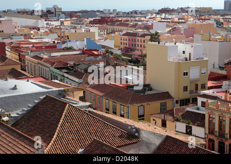 Tettuccio di vista aerea di La Laguna, Sito Patrimonio Mondiale dell'UNESCO, Tenerife, Isole Canarie. Foto Stock