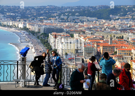 Vista dal Tour Bellanda sulla Promenade des Anglais, Nizza Cote d'Azur, in Francia del Sud, Europa Foto Stock