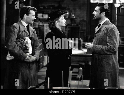 Madame Curie Madame Curie Robert Walker, Greer Garson, Walter Pidgeon Marie Sklodowska (Greer Garson) ist aus Polen nach Foto Stock