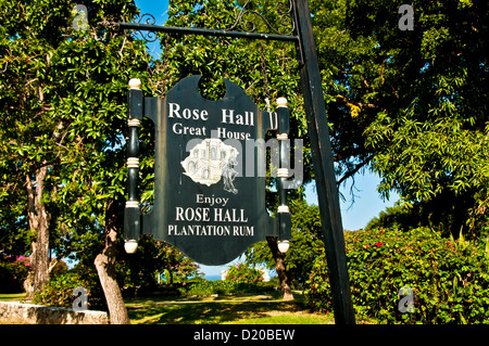 Firmare all'entrata di Rose Hall Great House, popolare Montego Bay attrazione turistica Giamaica Foto Stock