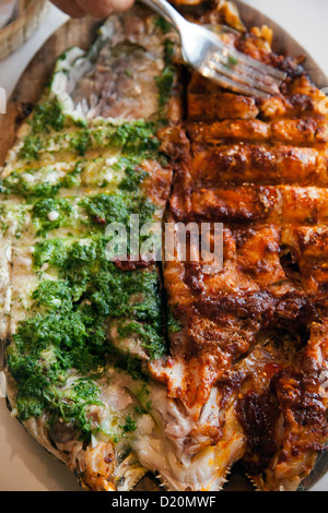 Pescado a la Talle a Contramar Ristorante a Roma Norte area di Città del Messico DF Foto Stock