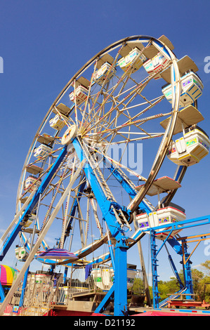 Ruota panoramica Ferris estate fiera della comunità South Elgin, Illinois, Stati Uniti d'America. Foto Stock