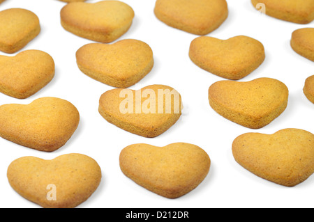 Biscotti fatti in casa (forma di cuore) in un file Foto Stock