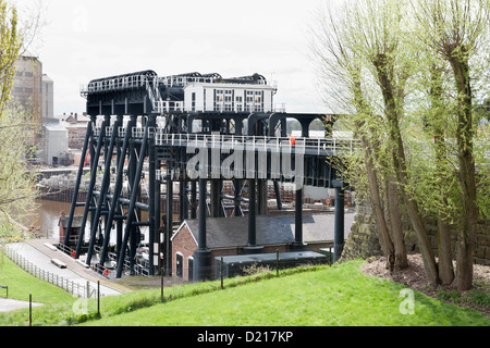 La Radlett boat lift nel Cheshire, Gran Bretagna a Trento Mersey Canal Foto Stock