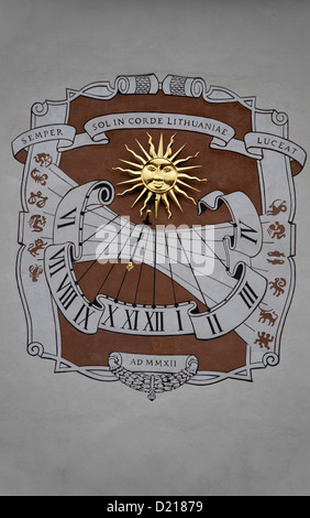 Meridiana sul nuovo palazzo dei Granduchi di Vilnius Foto Stock