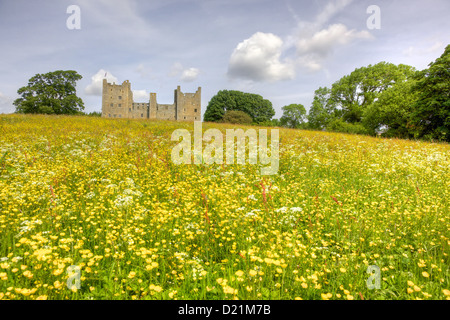 Bolton castello, un castello del XIV secolo situato in Wensleydale, North Yorkshire, in Inghilterra. Foto Stock