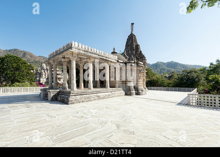 Sun antico tempio di Ranakpur. Rajasthan, Pali District, Udaipur, India. Asia. Foto Stock