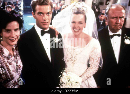 Muriels Hochzeit Muriel's Wedding Rachel Griffiths, Daniel Lapaine, Toni Collette, Bill Hunter Muriels (T. Collette) Hochzeit Foto Stock