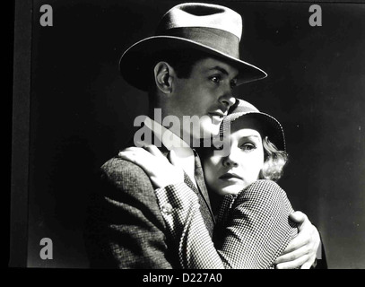 Zwei Herzen Auf Der Flucht amanti fuggitivo Robert Montgomery, Magde Evans Auf der Fahrt verliebt sich Letty (Madge Evans) in Foto Stock