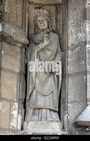 Saint Alode statua, Saint Germain l'Auxerrois chiesa, Parigi Foto Stock