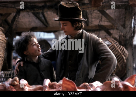 Oliver Twist -- Oliver Twist (Alex trench), Dodger (Elia Legno) *** Caption locale *** 1920 -- Foto Stock