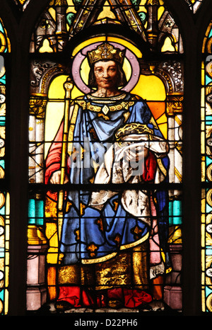 Saint Louis con la corona di spine vetrata da Saint Germain-l'Auxerrois chiesa, Parigi Foto Stock